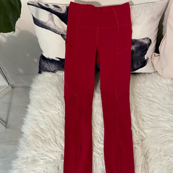 **SOLD** Lululemon Size2 Fast&Free Tight 28” Dark Red EUC - Picture 7 of 9